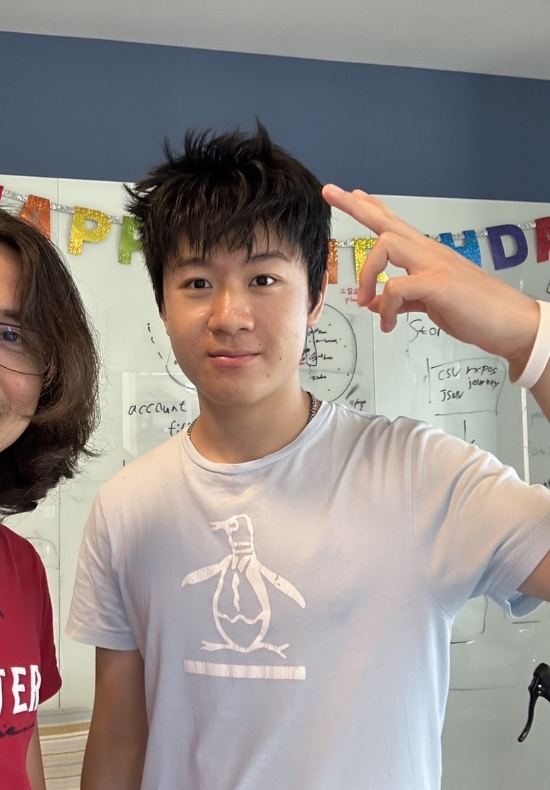 /src/lib/assets/members/landon-zheng.jpg