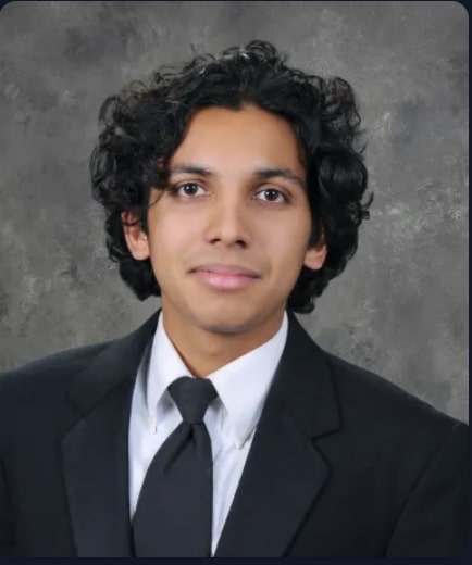 /src/lib/assets/members/neelabh-vijayvargia.jpg